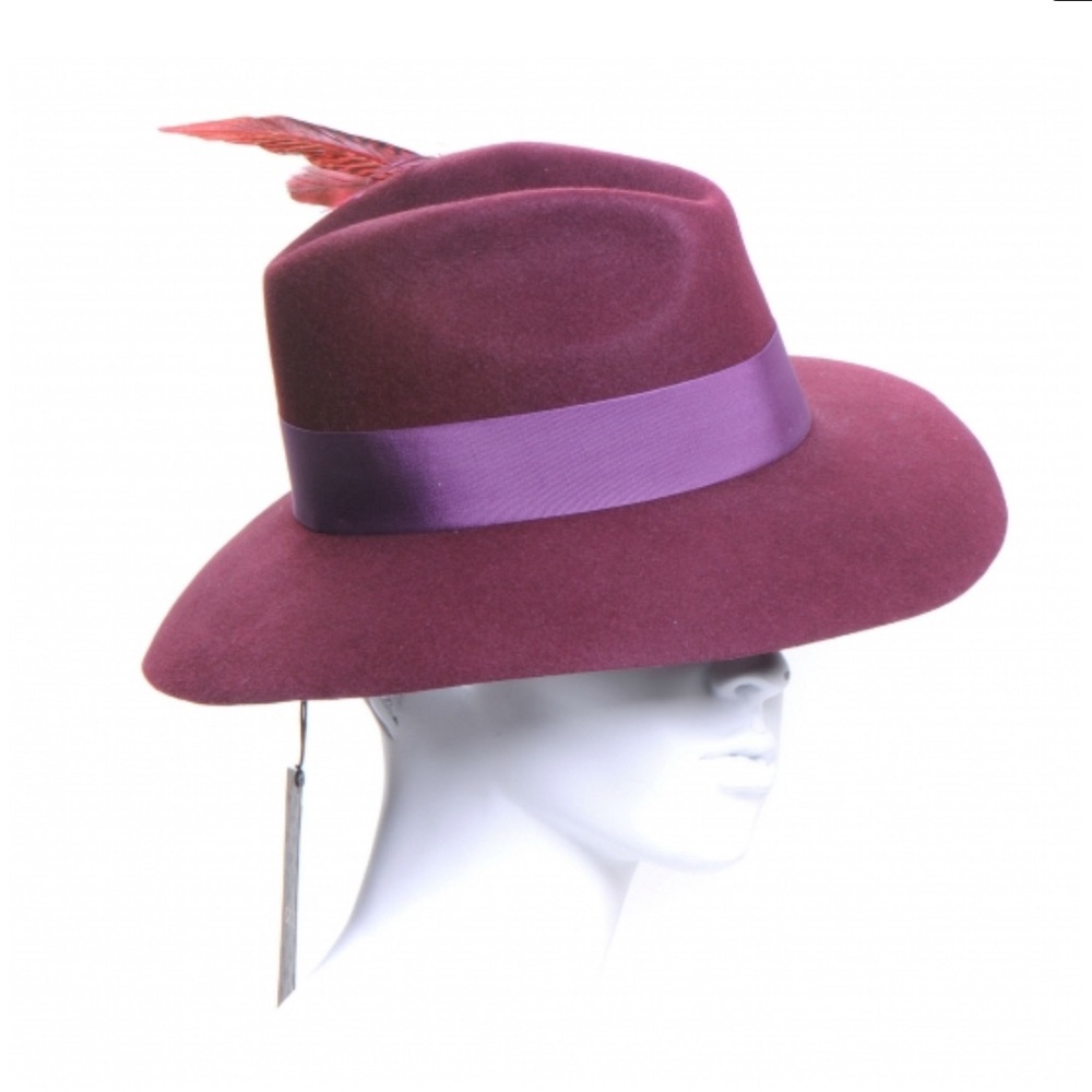 Authentic GUCCI Felt and Pheasant Feather GG Trilby Hat in Burgundy.